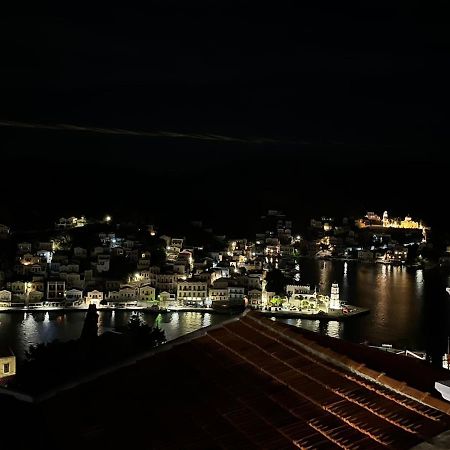 Symi Blue Studio Luaran gambar