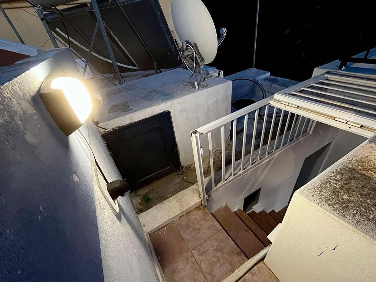 Symi Blue Studio Luaran gambar