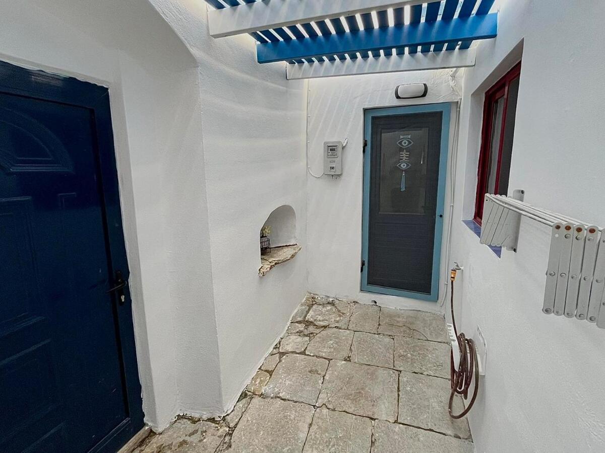 Symi Blue Studio Luaran gambar
