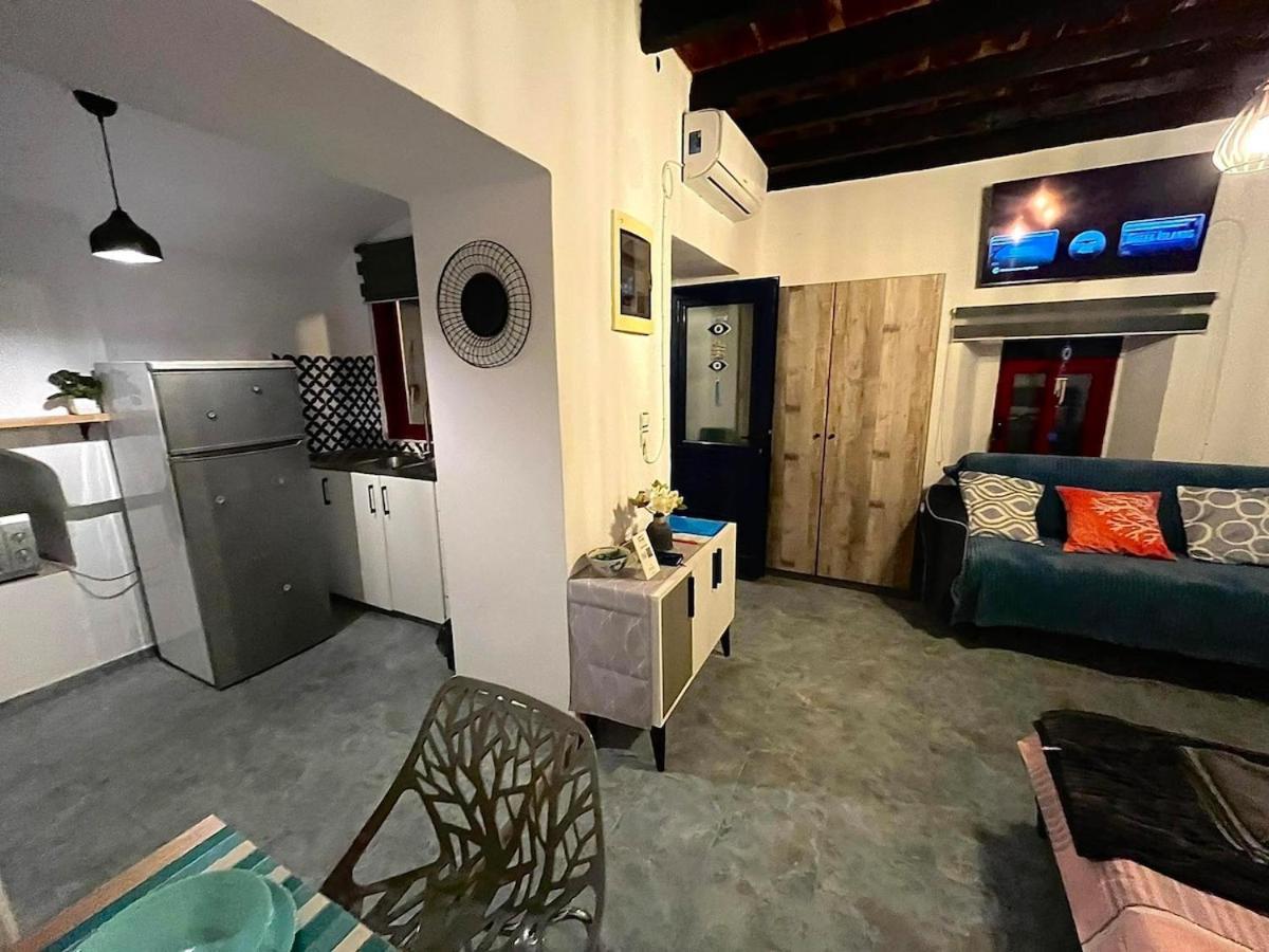Symi Blue Studio Luaran gambar